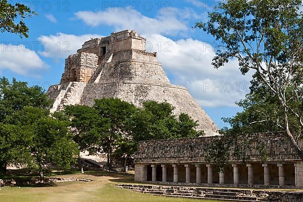 Anicent mayan pyramid