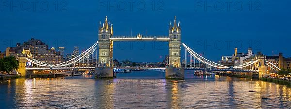 Towerbridge Night Illuminated London Panorama