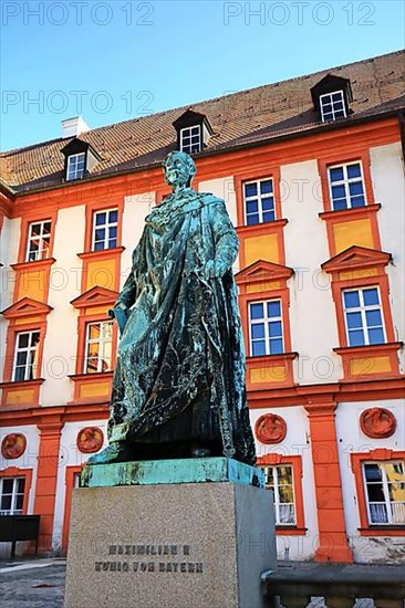 The statue of Maximilian II in the centre of Bayreuth. Bayreuth