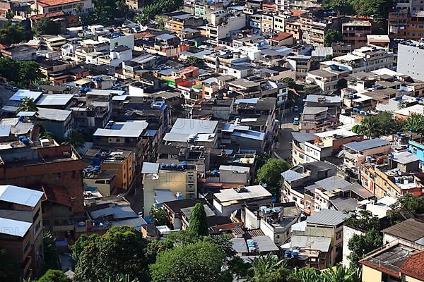 View of the favelas between Santa Teresa and Centro