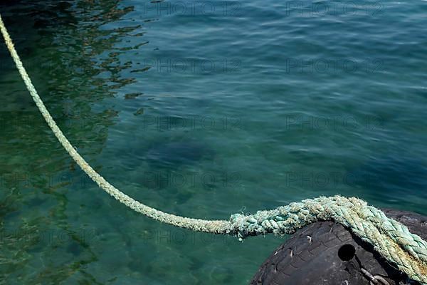 A boat tied with robe