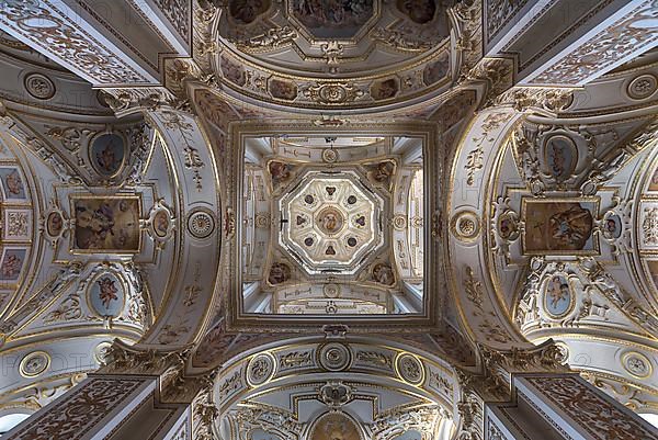 Dome vault of the Basilica St. Lorenz