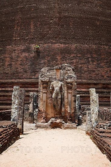 Ancient standing Buddha image near Rankot Vihara. Pollonaruwa