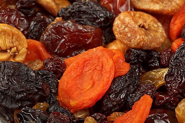 Various dried fruits