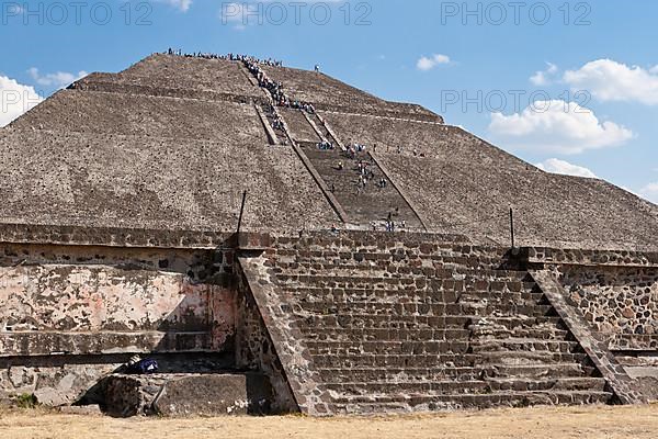 Pyramid of the Sun. Teotihuacan