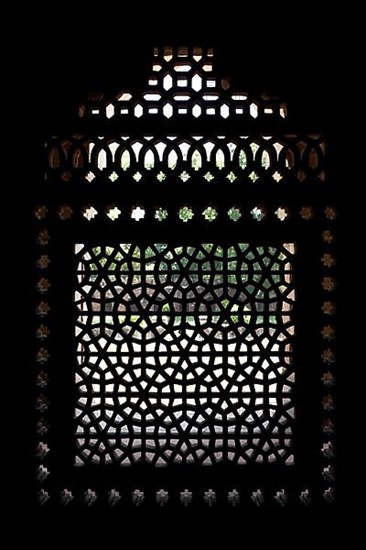 Marble carved screen window at Marble carved screen window at Isa Khan's Tomb. Humayun's Tomb complex