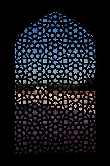 Marble carved screen window at Humayun's Tomb