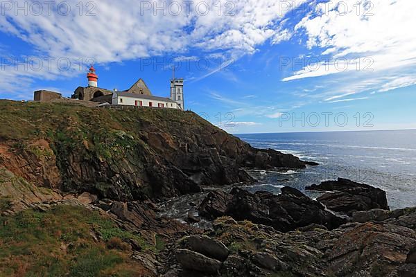 At La Pointe Saint-Mathieu