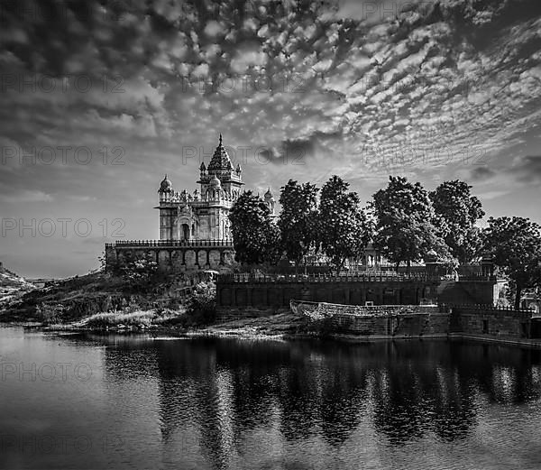 Jaswanth Thada mausoleum on sunset