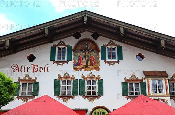 Lueftlmalerei on the building of the Hotel Alte Post