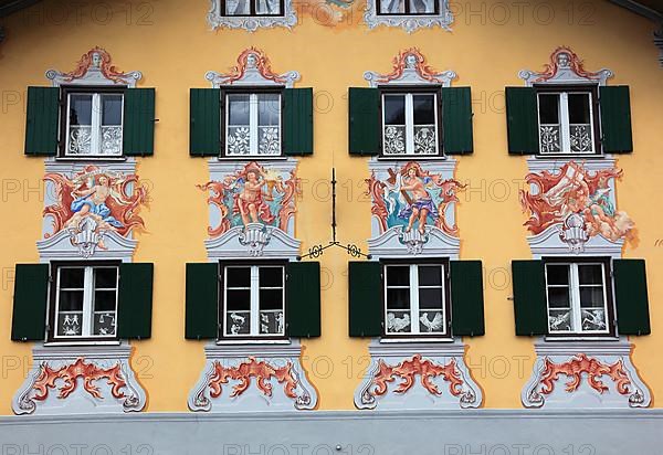 House facade with Lueftlmalerei in Oberammergau