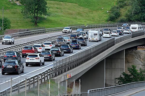 Congestion Gotthard road tunnel Wassen