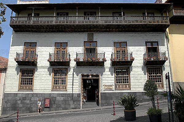 Casa de los Balcones