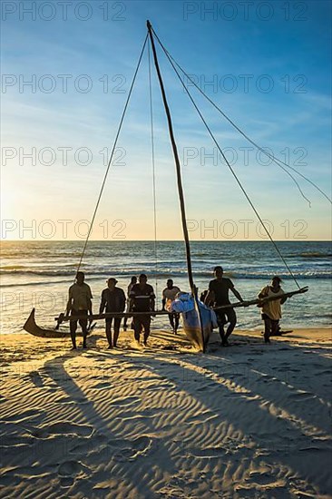 Malagasy fishermen on their way back from a fishing trip