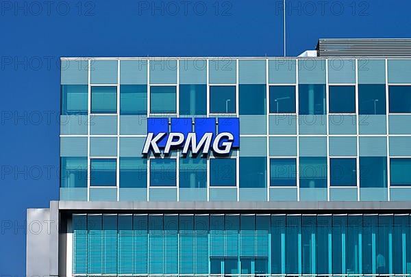 KPMG