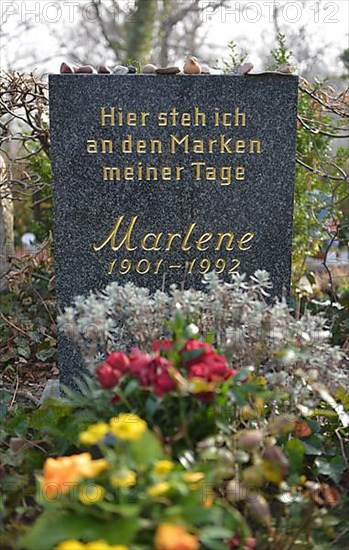 Marlene Dietrich Grave