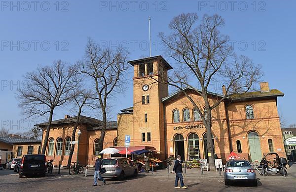 Lichterfelde-West railway station