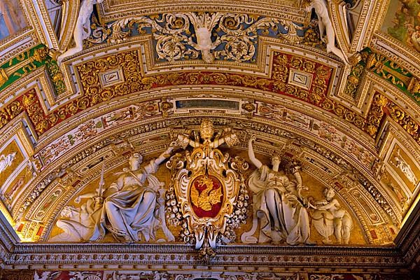 Ceiling painting with coat of arms of Pope Gregory XIII