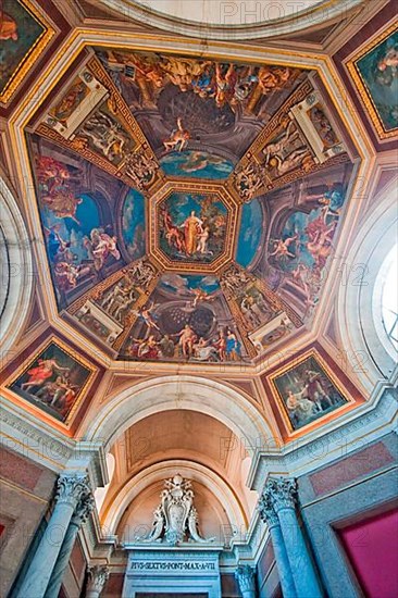 Dome painting in the Hall of the Muses