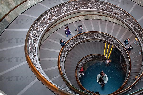 Double flight of stairs