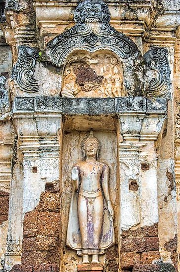 Wat Mahathat Temple Complex