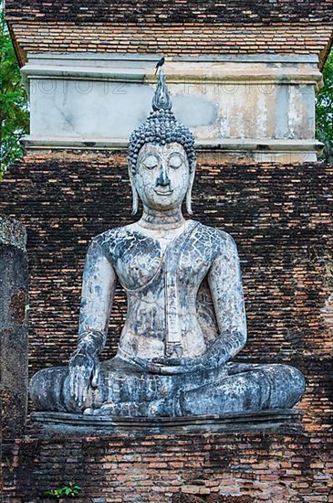 Wat Mahathat Temple Complex