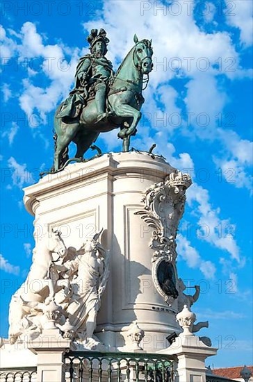 Praca do Comercio and equestrian statue of King Jose I