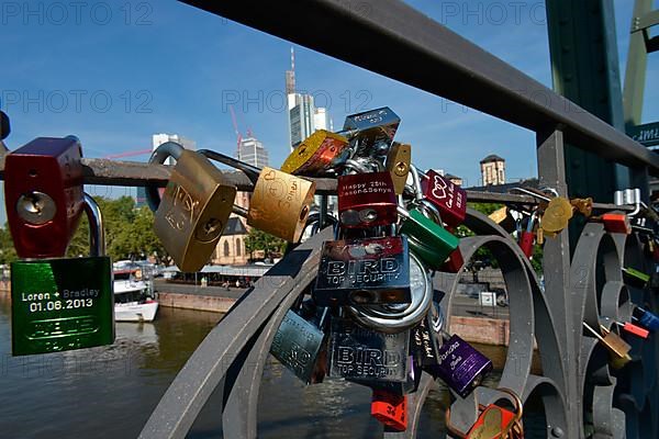 Love locks