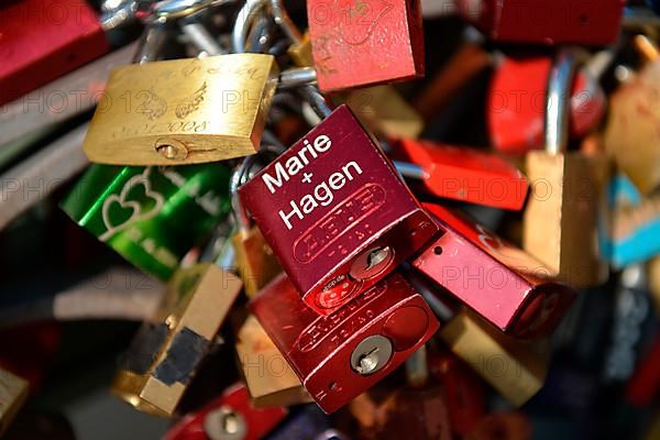 Love locks