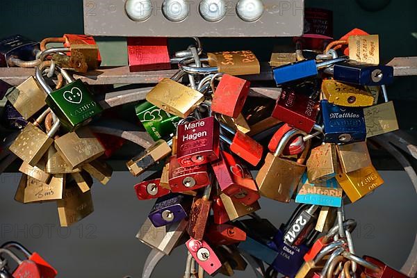 Love locks