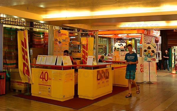 DHL Express counter