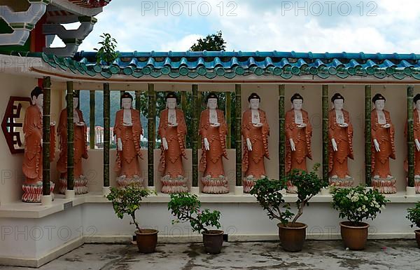 Buddha statues