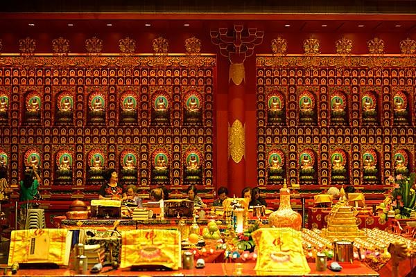 Buddha Tooth Relic Temple