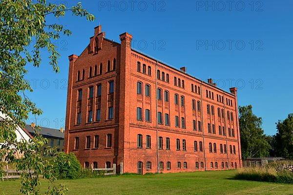 Tobacco warehouse