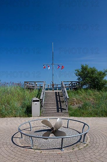 Seamen's monument on the promenade in the seaside resort of Haffkrug