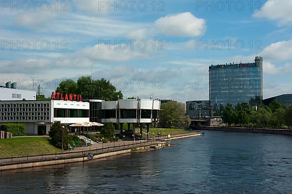 Houses at river Emajogi