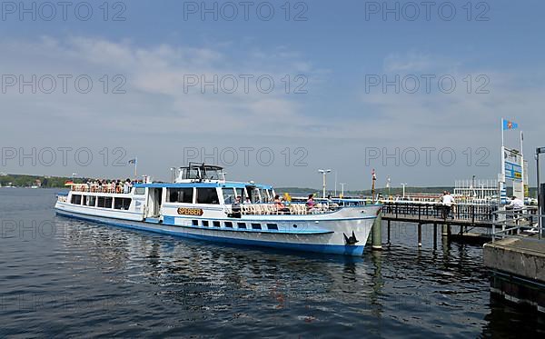 Excursion steamer 'Sperber'