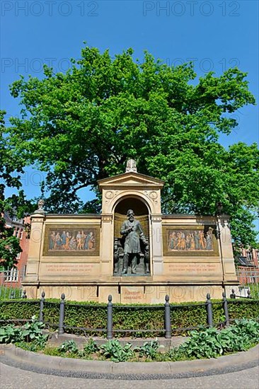 Monument Albrecht von Graefe