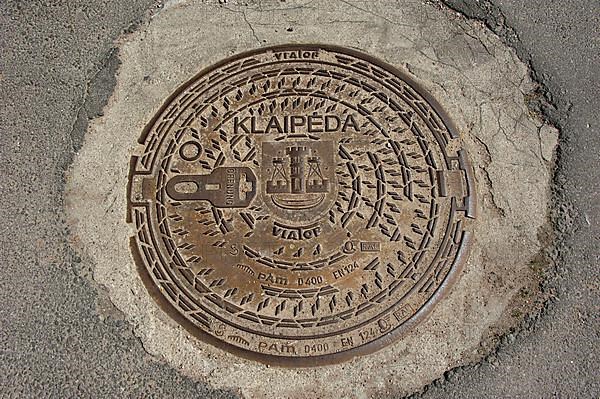 Manhole cover