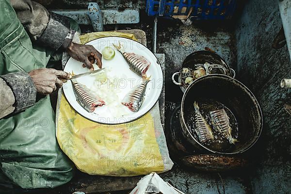 Preparation of the morning meal