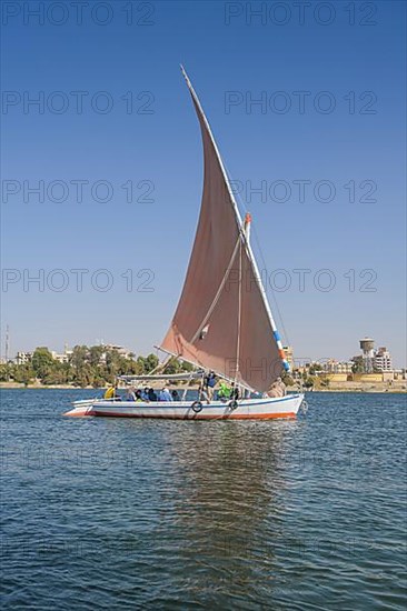 Sailing boat