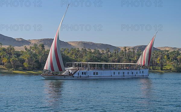 Dahabeya Cruise Ship