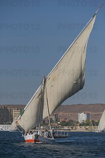 Sailing boat