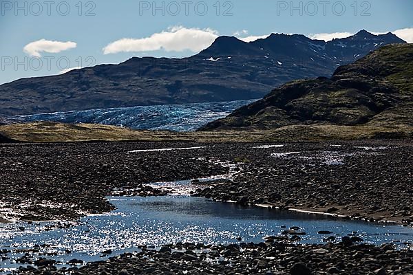 Clear water discharge at Flaajoekull