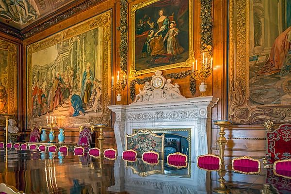 Table in Windsor Castle inside London England