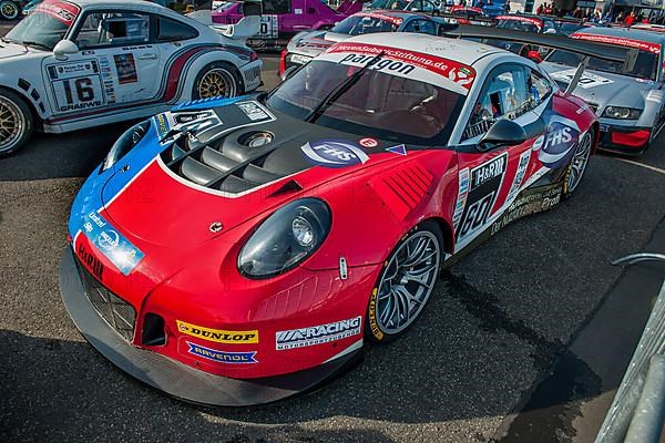 Porsche 911 991 GT3 R race car