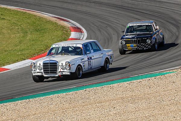 Historic race carDaimler-Benz 300 SEL 6