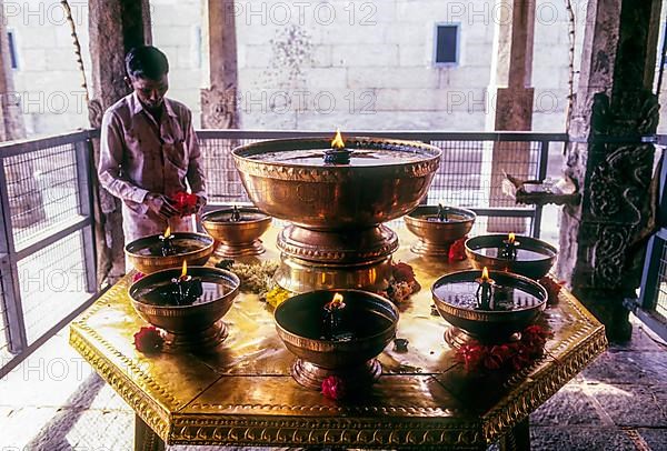 Never extinguishing oil lamps in Jalakandeswarar temple in Vellore