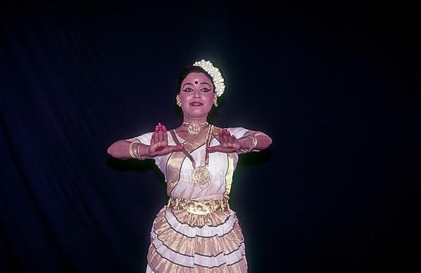 Mohiniyattam Mohiniattam