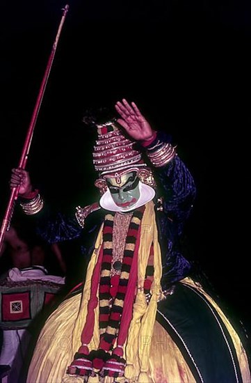 Pacha Green noble and the divine character in Kathakali